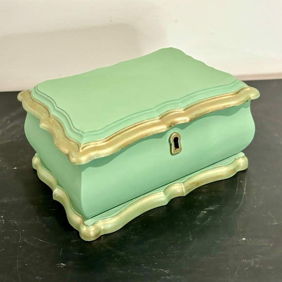 Light Green and Gold Painted Vintage Bombay Brand Jewelry Box - Picture 1 of 10